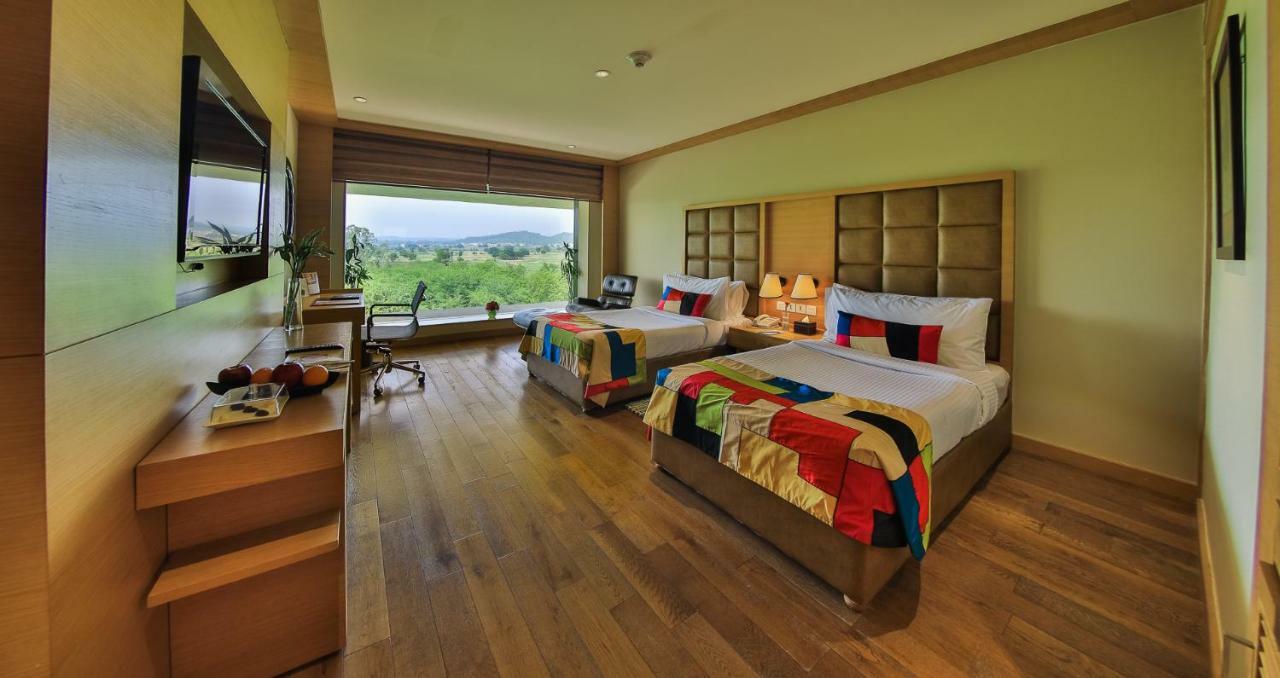 The Lalit 5* Chandigarh